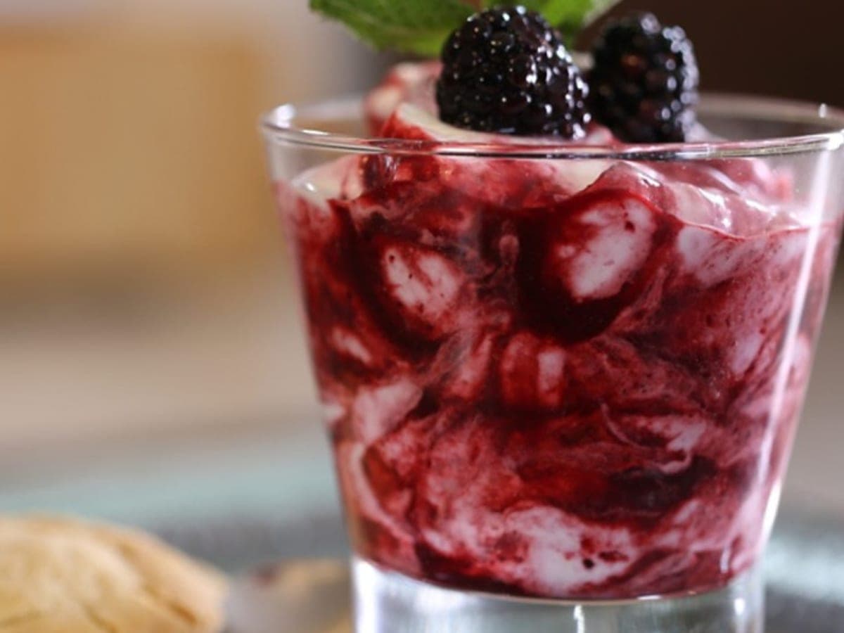 Blackberry Fool — British recipe