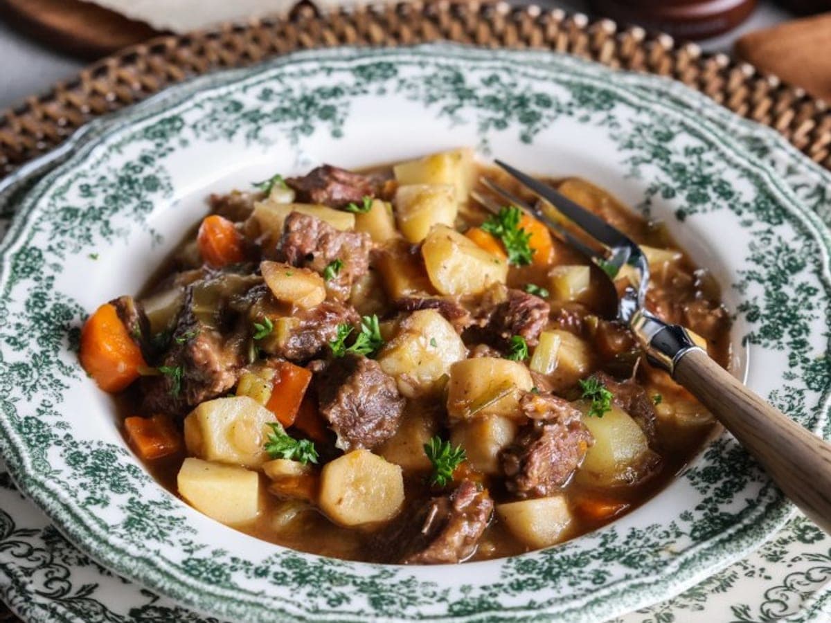 Brun Lapskaus (Norwegian Beef Vegetable Stew) — Norway recipe