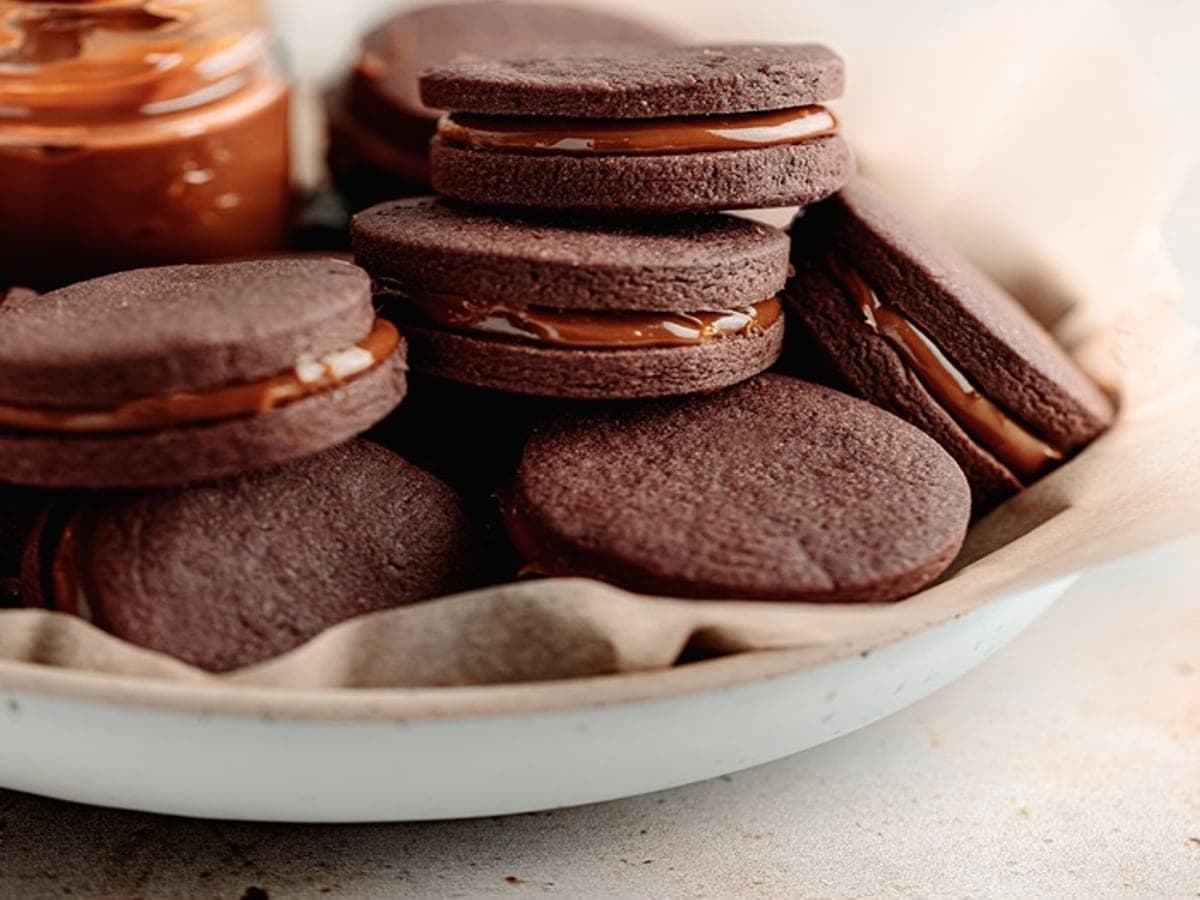 Chocolate alfajores — Uruguayan recipe