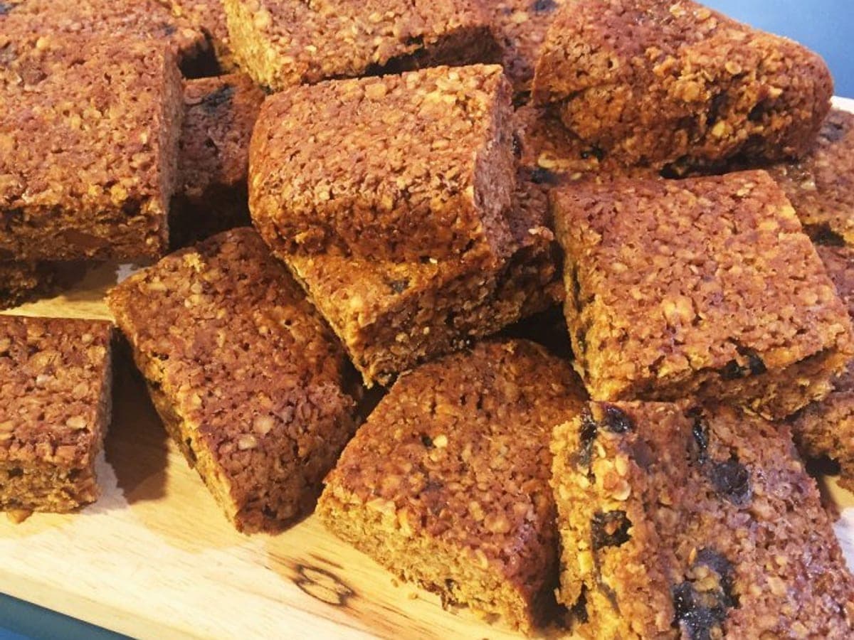 Christmas Pudding Flapjack — British recipe