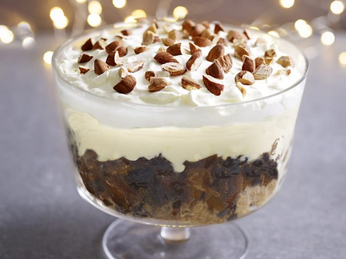 Christmas Pudding Trifle — British recipe