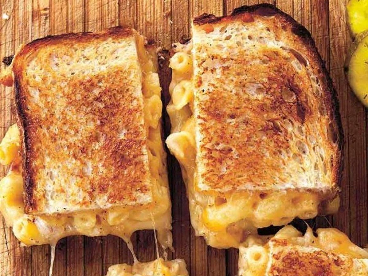Grilled Mac and Cheese Sandwich — United States recipe