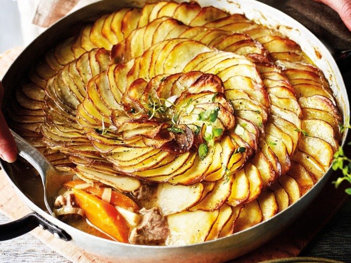 Lancashire hotpot — British recipe