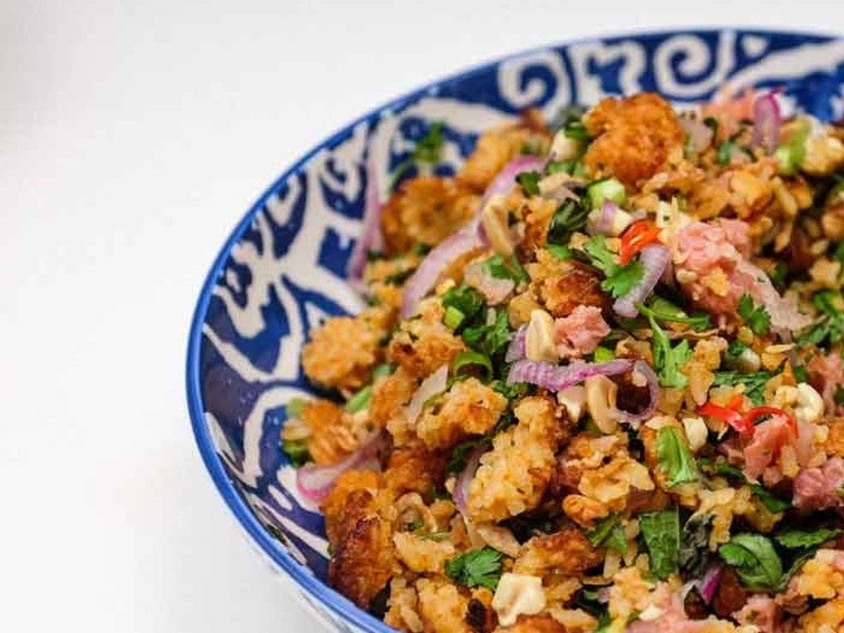 Lao Naem Khao — International recipe