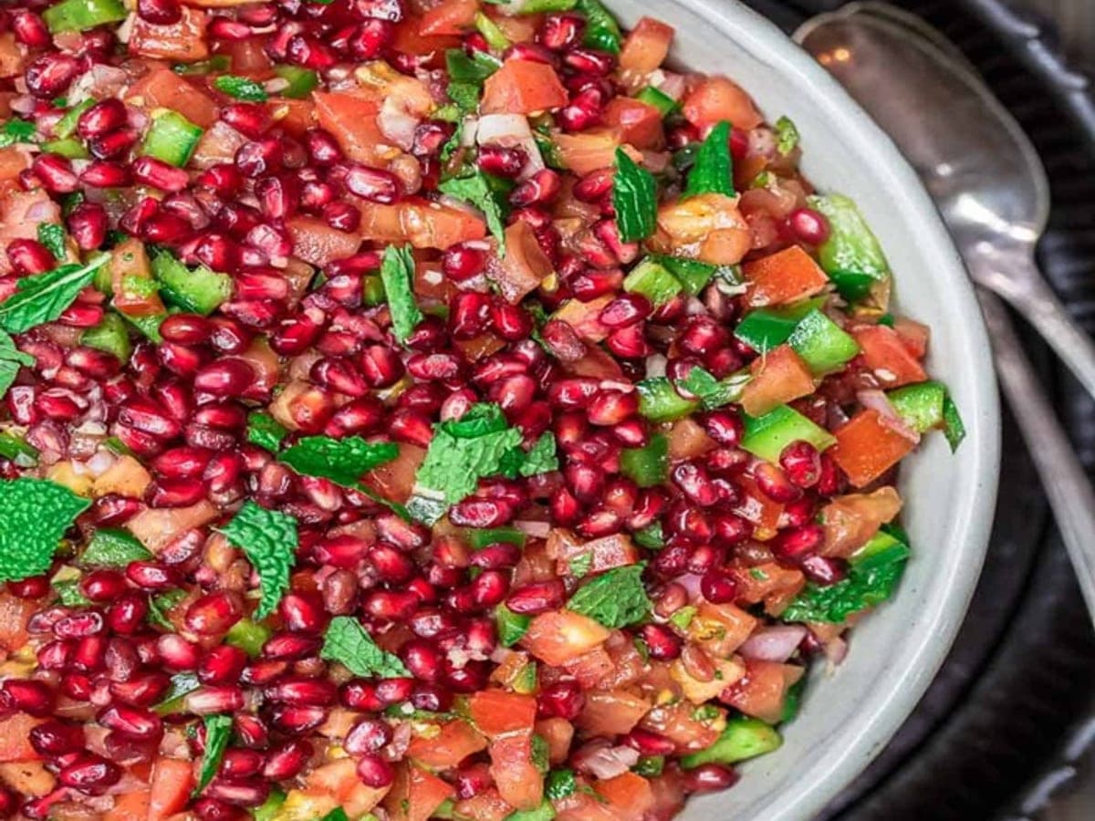 Pomegranate salad — Polish recipe