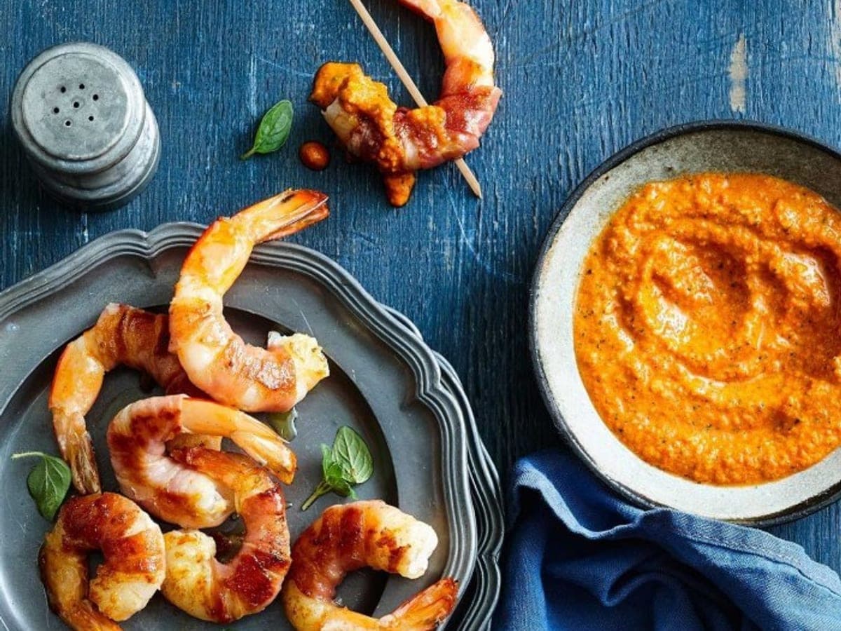 Prawns with Romesco sauce — Spanish recipe