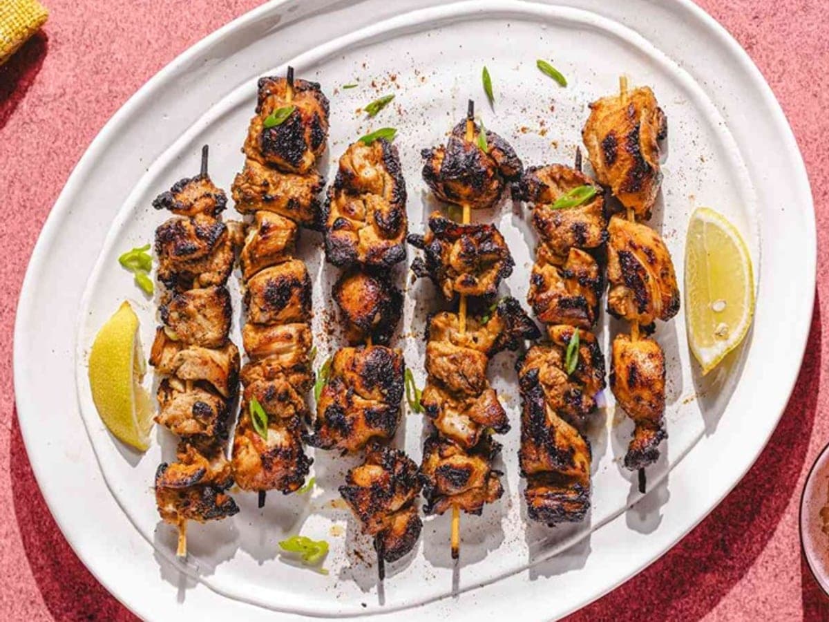 Smoky chicken skewers — Turkish recipe