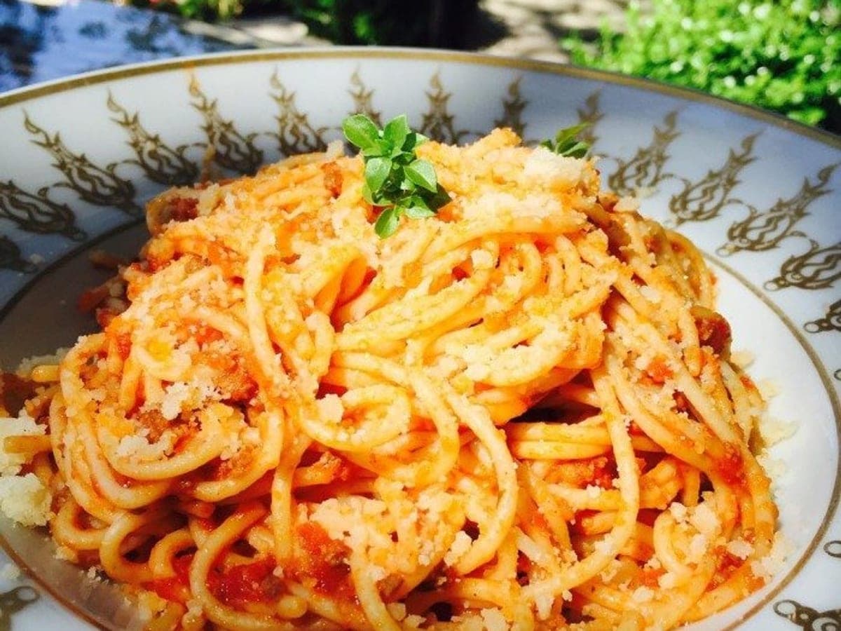Spaghetti Bolognese — Italian recipe