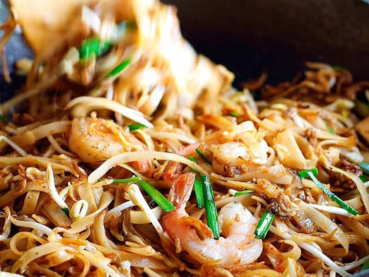 Spicy Thai prawn noodles — Thai recipe