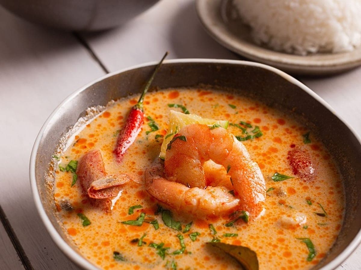 Tom yum soup with prawns — Thai recipe
