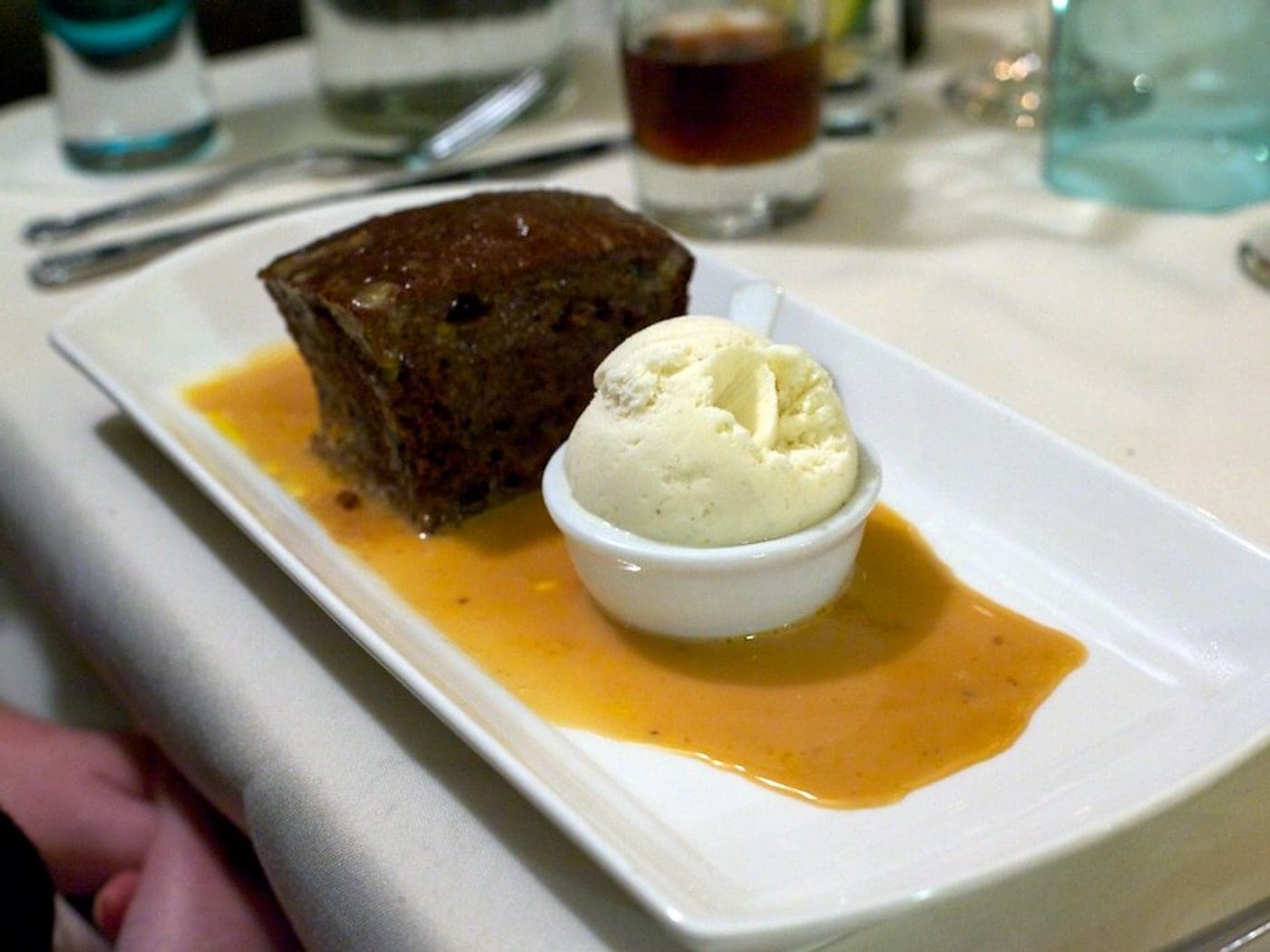 Sticky toffee pudding — Tribal People Try recipe