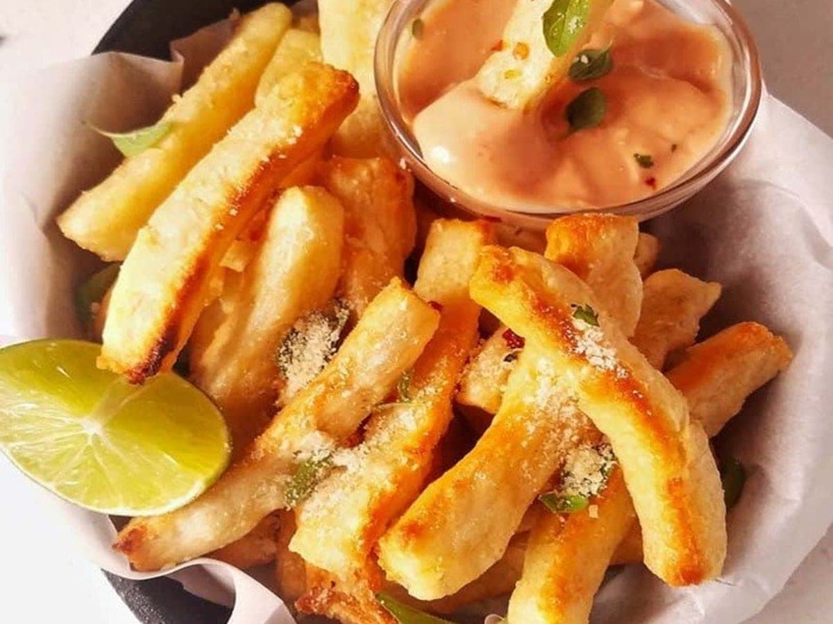Baked Yuca Fries — International recipe