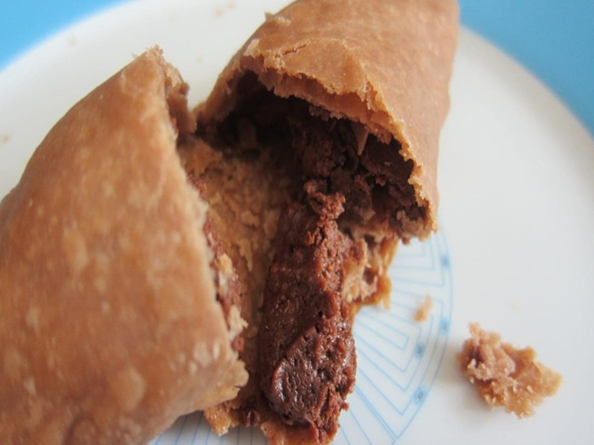 Chocolate empanadas — Uruguayan recipe