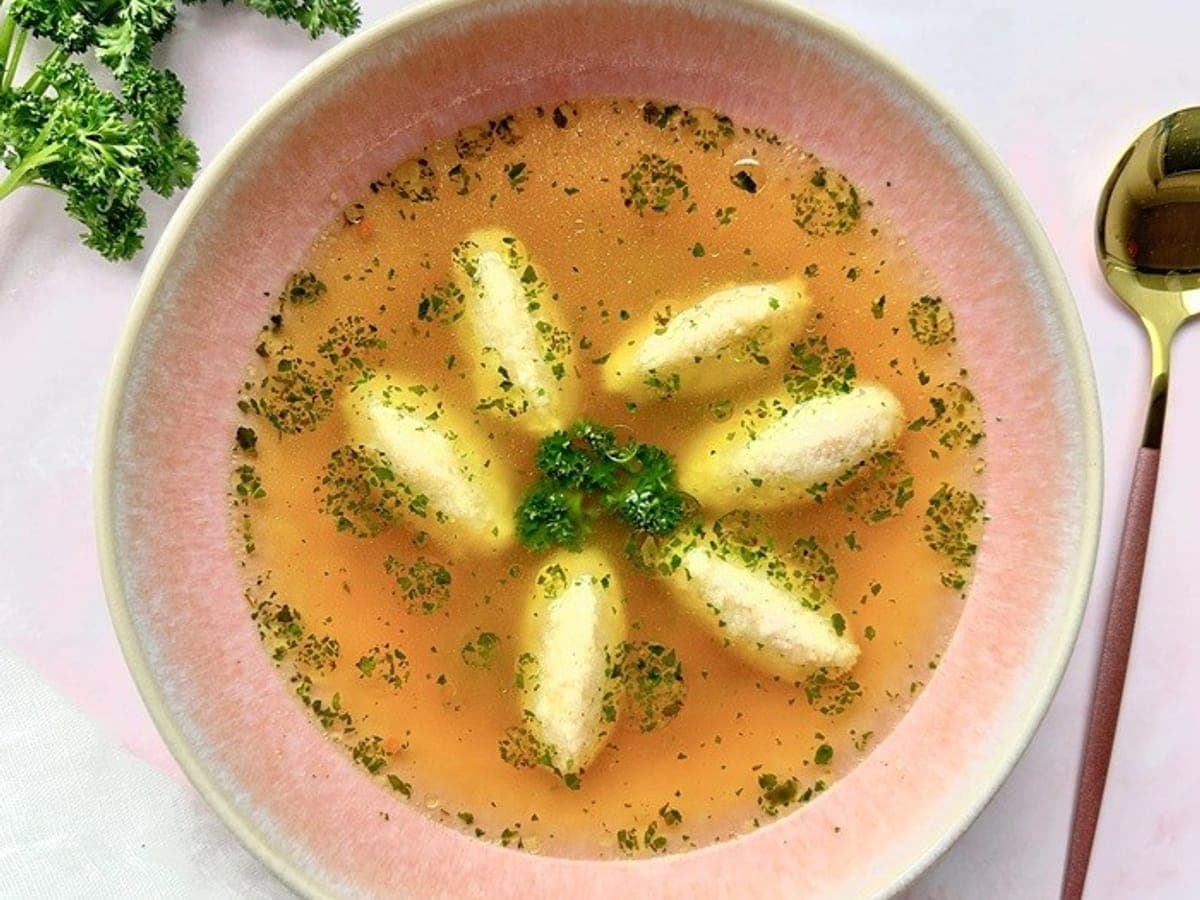 Clear Soup with Semolina Dumplings — International recipe