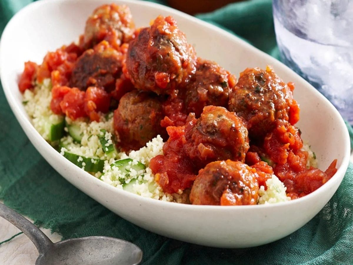 Lamb & apricot meatballs — Turkish recipe