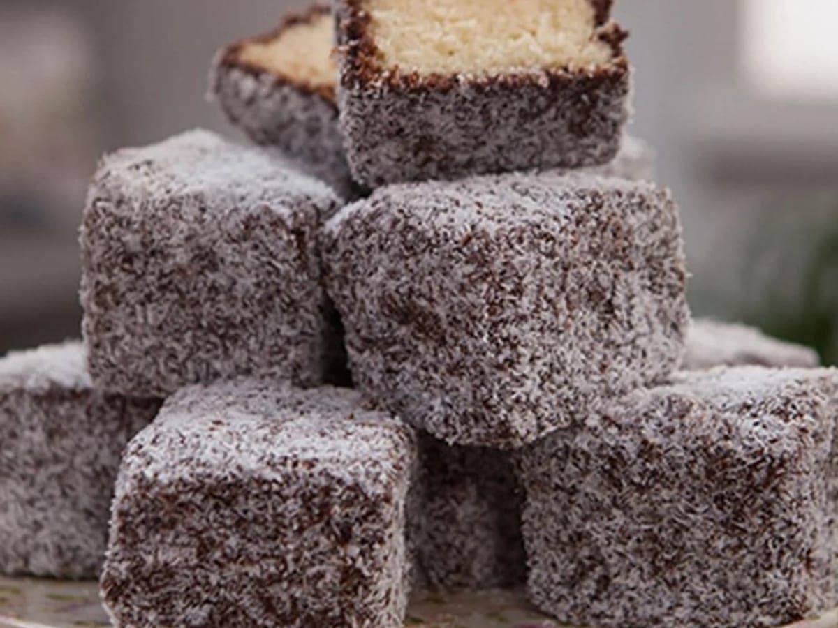 Lamingtons — Australian recipe