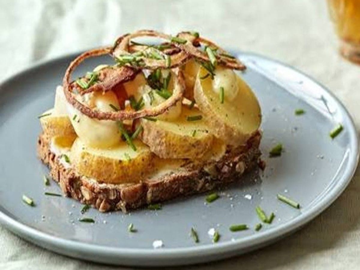 Open-faced Sandwich With Potato — International recipe