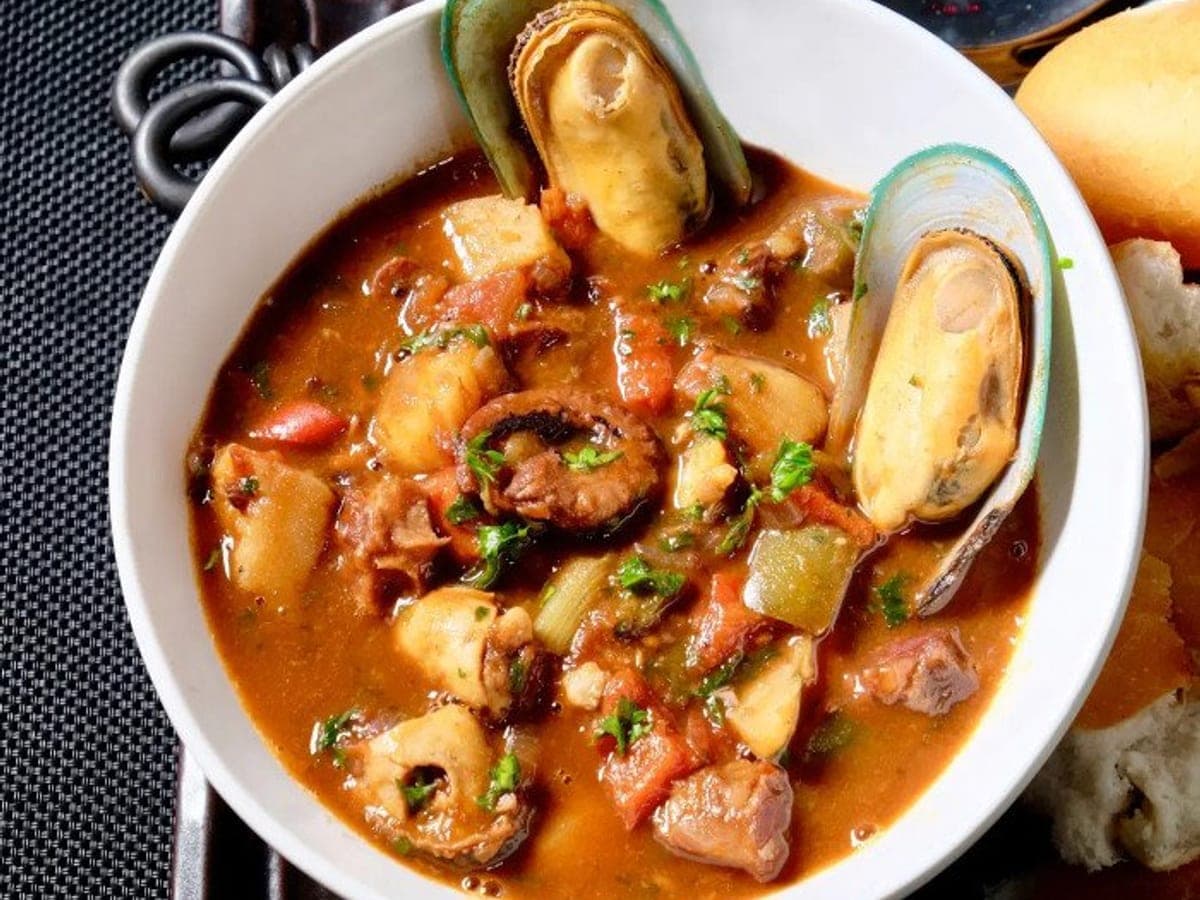 Portuguese fish stew (Caldeirada de peixe) — Portuguese recipe