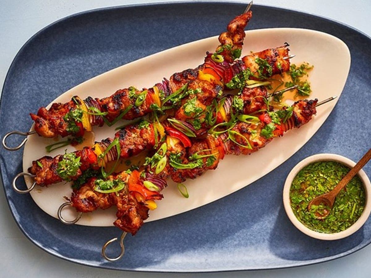 Red curry chicken kebabs — Thai recipe