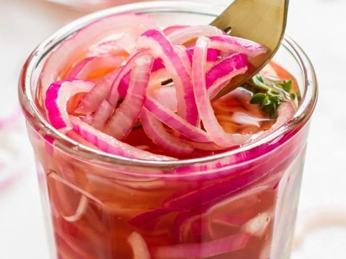 Red onion pickle — Norway recipe