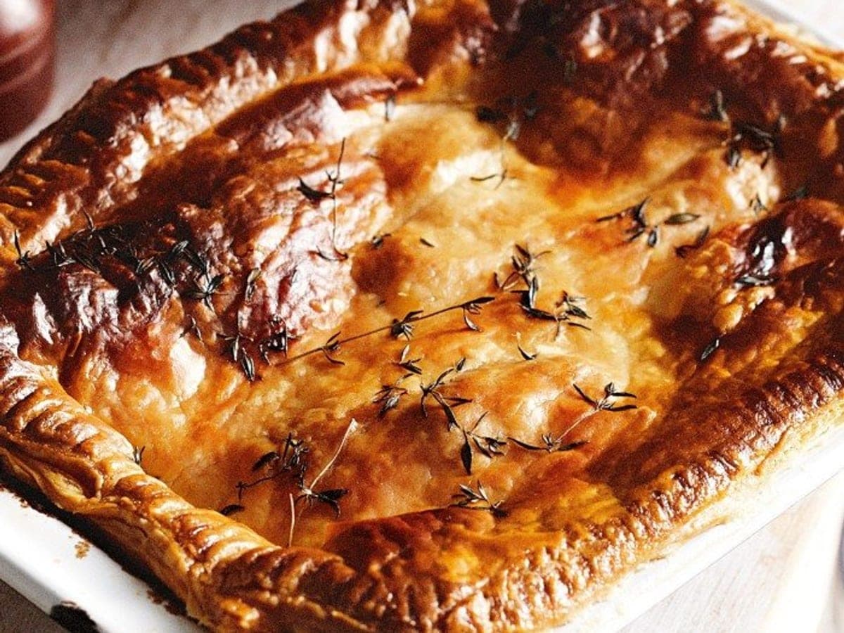 Steak and Kidney Pie — British recipe